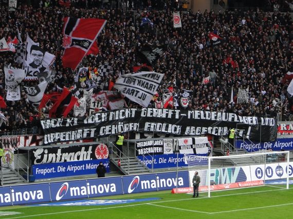 Eintracht Frankfurt vs Karlsruher SC (2-0) (4)