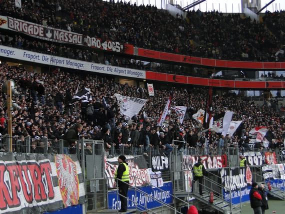 Eintracht Frankfurt vs Karlsruher SC (2-0) (9)