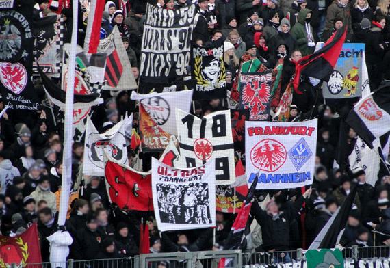 Eintracht Frankfurt vs Eintracht Braunschweig (2-1) (1)