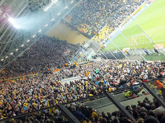 Dynamo Dresden vs Eintracht Frankfurt (1-4) (1)