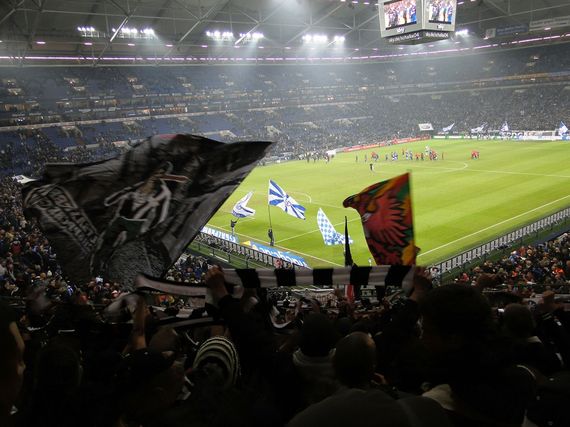 FC Schalke 04 vs Eintracht Frankfurt (1-1) (1)