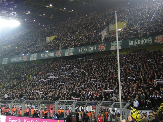 Borussia Dortmund vs Eintracht Frankfurt (3-0) (2)