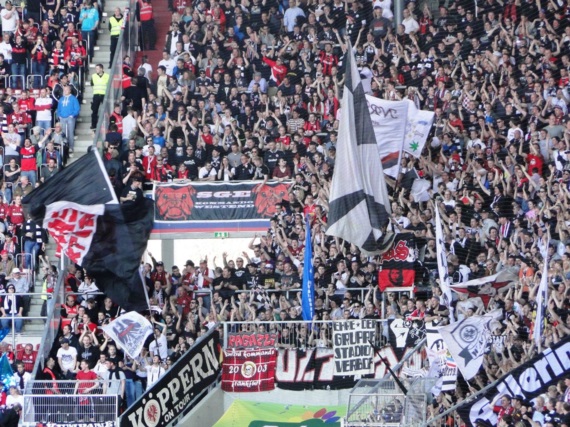 FC Augsburg vs Eintracht Frankfurt (2-0) (3)