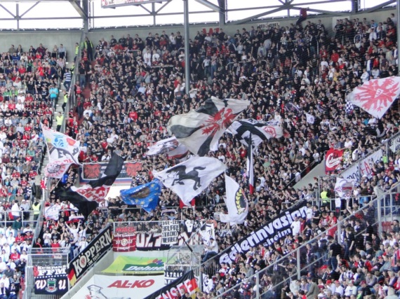 FC Augsburg vs Eintracht Frankfurt (2-0) (6)