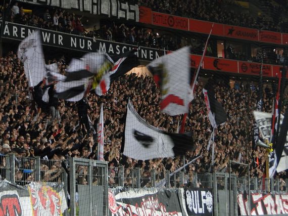 Eintracht Frankfurt vs VfL Wolfsburg (1-2) (2)