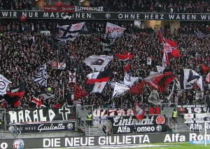 Eintracht Frankfurt vs Eintracht Braunschweig (3-0)