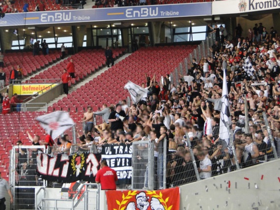 VfB Stuttgart vs Eintracht Frankfurt (1-1) (8)