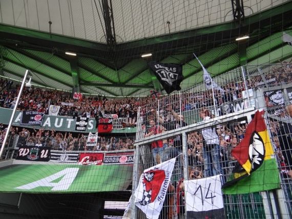 VfL Wolfsburg vs Eintracht Frankfurt (2-2) (12)
