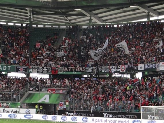 VfL Wolfsburg vs Eintracht Frankfurt (2-2) (13)