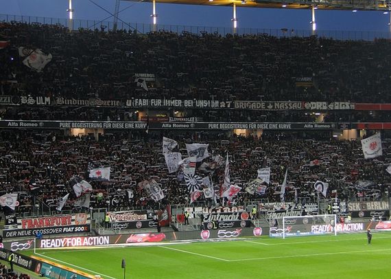 Eintracht Frankfurt vs Hamburger SV (2-1) (2)