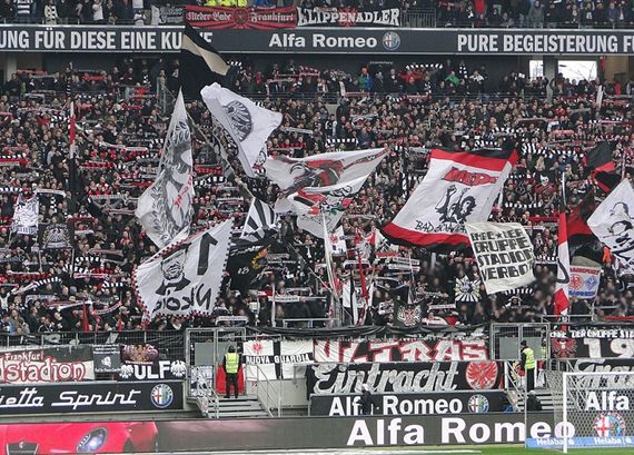 Eintracht Frankfurt vs SC Paderborn (4-0) (3)