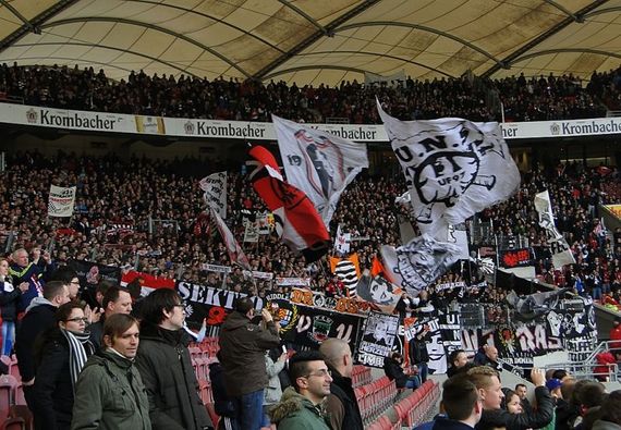 VfB Stuttgart vs Eintracht Frankfurt (3-1) (9)