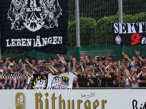 Bremer SV vs Eintracht Frankfurt (0-3) (7)