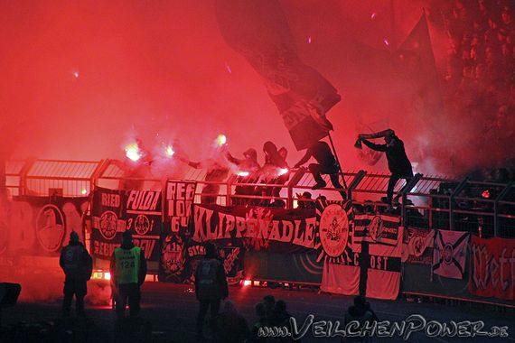 FC Erzgebirge Aue vs Eintracht Frankfurt (1-0) (8)