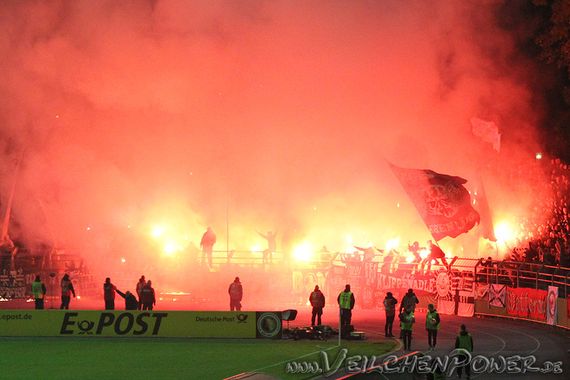 FC Erzgebirge Aue vs Eintracht Frankfurt (1-0) (9)