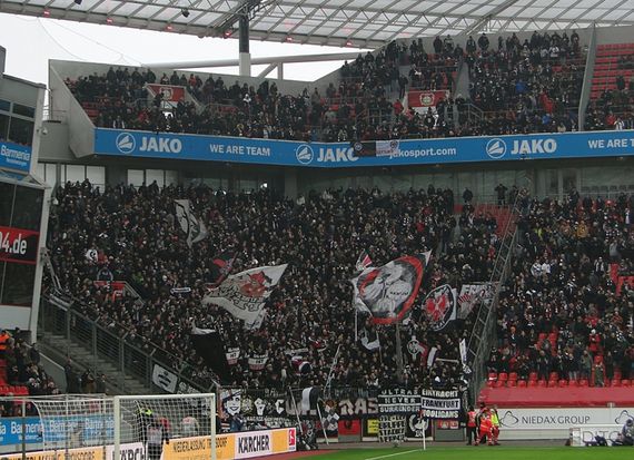 Bayer 04 Leverkusen vs Eintracht Frankfurt (3-0) (2)