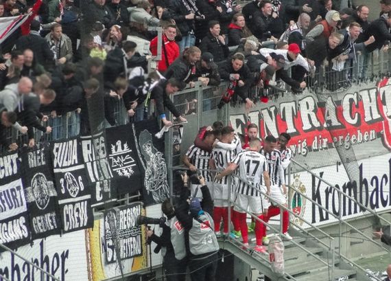 Eintracht Frankfurt vs FC Augsburg (3-1) (30)