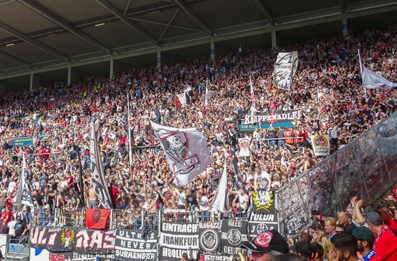 1. FSV Mainz 05 vs Eintracht Frankfurt (4-2) (13)