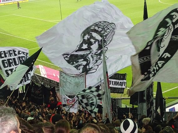 Borussia Mönchengladbach vs Eintracht Frankfurt (0-0) (2)