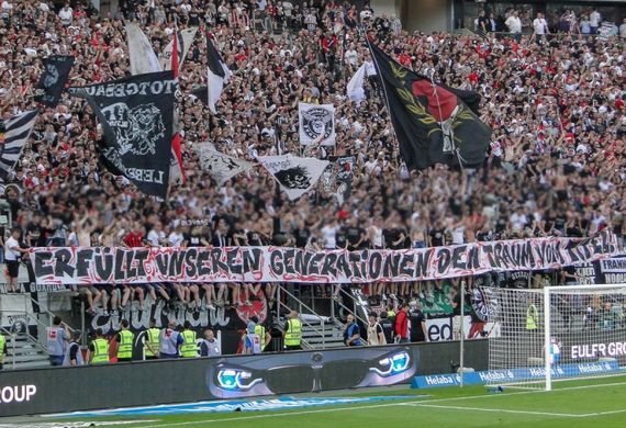 Eintracht Frankfurt vs Hamburger SV (3-0) (32)
