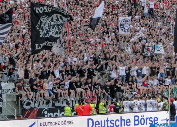 Eintracht Frankfurt vs Hamburger SV (3-0) (35)