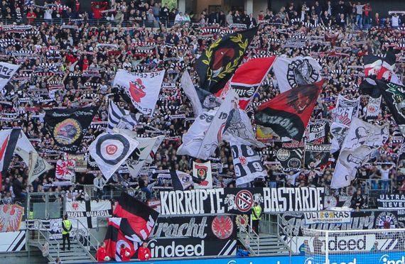 Eintracht Frankfurt vs FC Augsburg (1-2) (2)