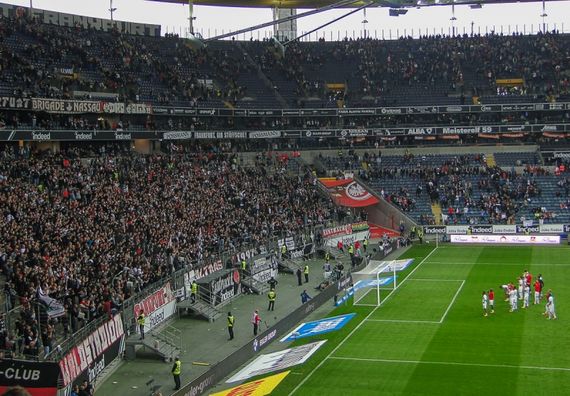 Eintracht Frankfurt vs FC Augsburg (1-2) (12)