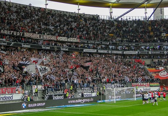 Eintracht Frankfurt vs VfB Stuttgart (2-1) (36)