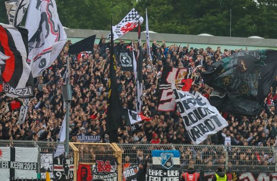 TuS Erndtebrück vs Eintracht Frankfurt (0-3) (5)