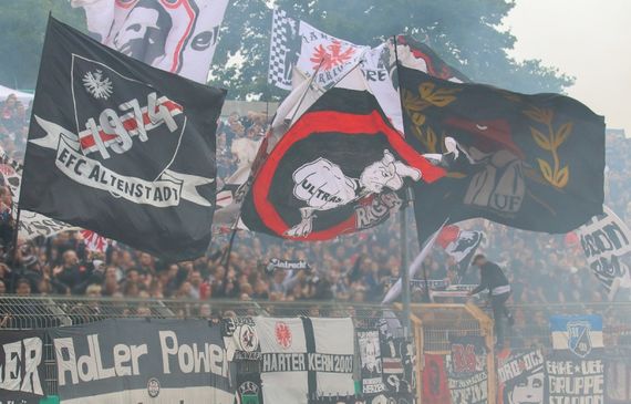 TuS Erndtebrück vs Eintracht Frankfurt (0-3) (12)
