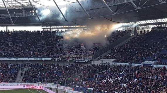 Hannover 96 vs Eintracht Frankfurt (0-3) (5)