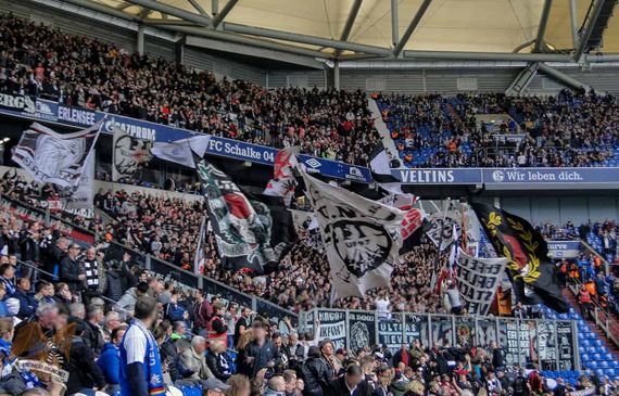 FC Schalke 04 vs Eintracht Frankfurt (1-2) (3)