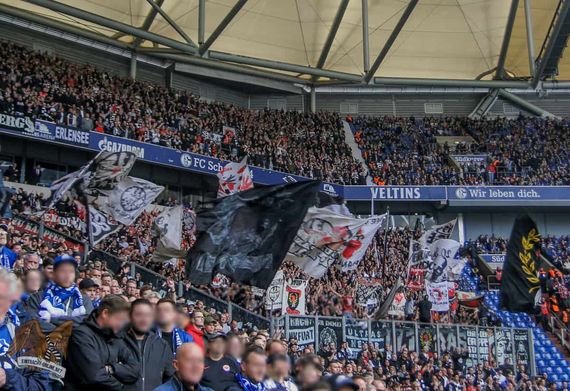 FC Schalke 04 vs Eintracht Frankfurt (1-2) (24)