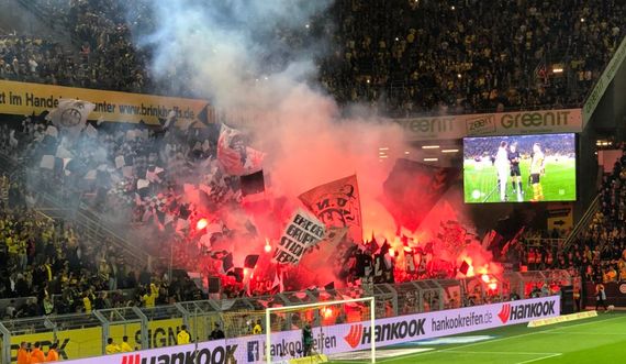 Borussia Dortmund vs Eintracht Frankfurt (3-1) (2)