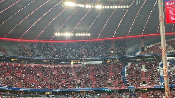 FC Bayern München vs Eintracht Frankfurt (1-2) (2)