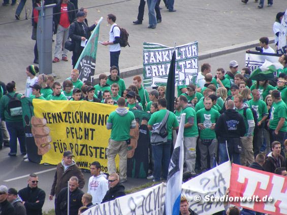 Fandemo 2010 vs Zum Erhalt der Fankultur (0-0) (42)