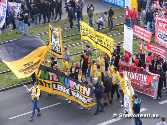 Fandemo 2010 vs Zum Erhalt der Fankultur (0-0) (53)