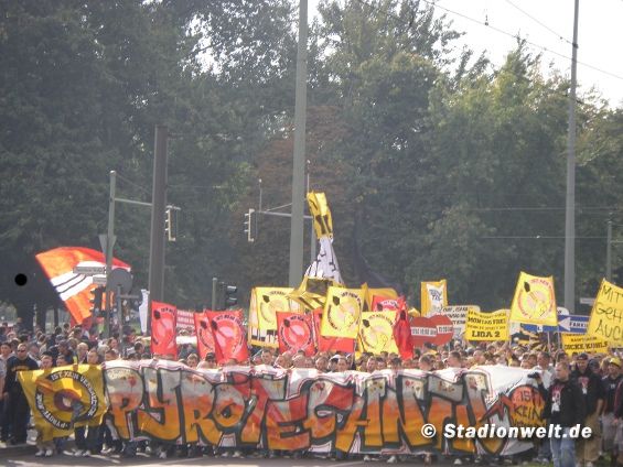 Fandemo 2010 vs Zum Erhalt der Fankultur (0-0) (98)