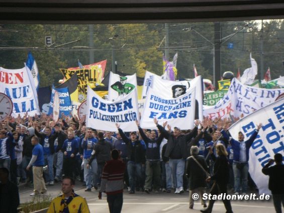 Fandemo 2010 vs Zum Erhalt der Fankultur (0-0) (112)
