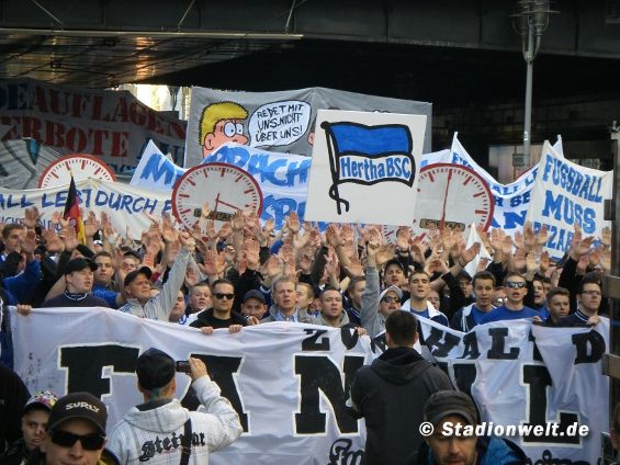 Fandemo 2010 vs Zum Erhalt der Fankultur (0-0) (120)