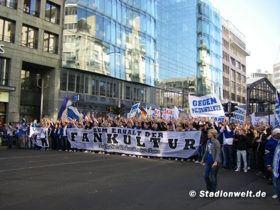 Fandemo 2010 vs Zum Erhalt der Fankultur (0-0) (121)