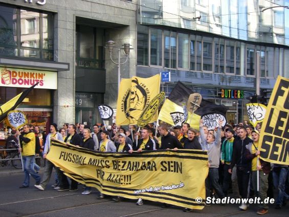 Fandemo 2010 vs Zum Erhalt der Fankultur (0-0) (122)