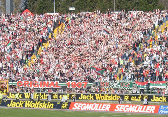 FC Augsburg vs FC Erzgebirge Aue (3-0) (2)