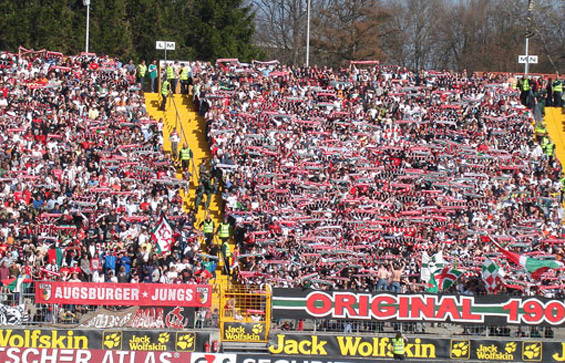 FC Augsburg vs FC Erzgebirge Aue (3-0) (10)
