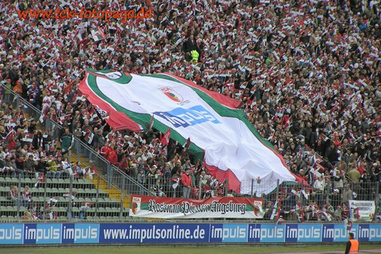 FC Augsburg vs 1. FC Kaiserslautern (0-0) (15)