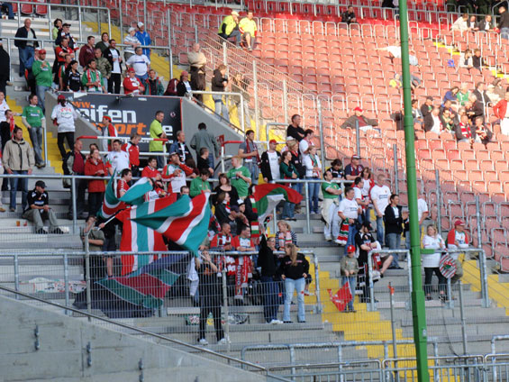 1. FC Kaiserslautern vs FC Augsburg (1-0) (11)