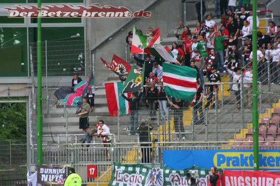 1. FC Kaiserslautern vs FC Augsburg (1-0) (13)