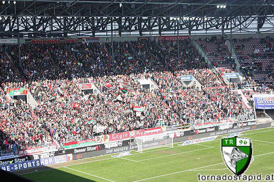 FC Augsburg vs SC Paderborn (3-0) (1)