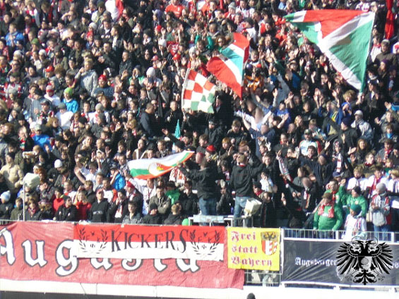 FC Augsburg vs SC Paderborn (3-0) (8)
