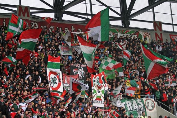 FC Augsburg vs 1. FC Kaiserslautern (2-2) (1)